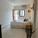 De Mar Hotel